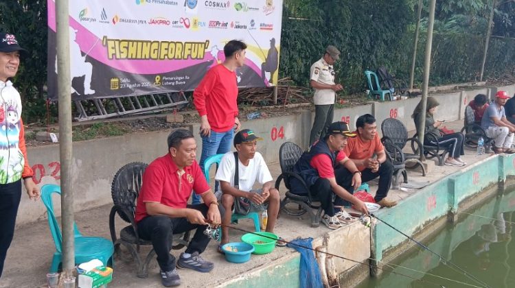 Pena Timur Tebar 400 Kg Ikan di Lomba Mancing Wali Kota Jaktim