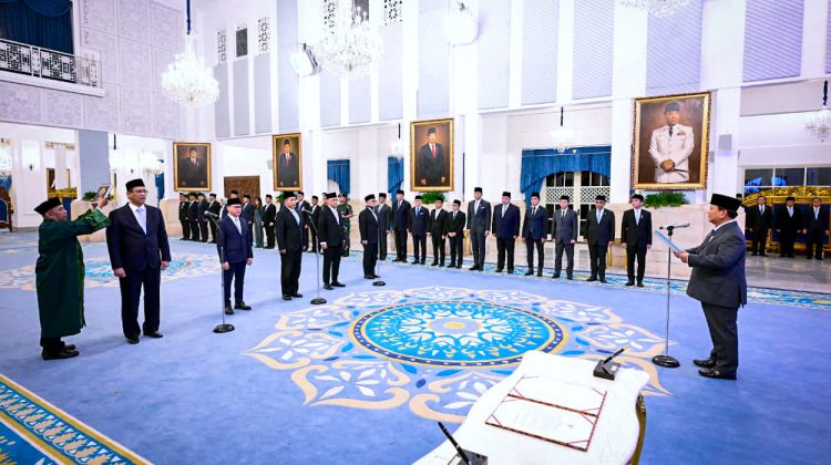 Prabowo Lantik Empat Menteri dan Satu Wamen Pasca Reshuffle
