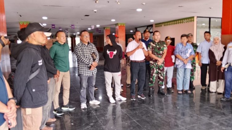 Pemkot Jaktim Rangkul Pemuda Tawuran Lewat Gladiator Boxing
