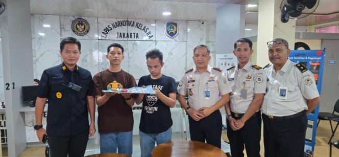 
					Rokok Jadi Modus, Sabu Gagal Masuk Lapas Narkotika Jakarta