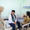 FOTO : Gubernur DKI Jakarta Pramono Anung saat menjenguk siswa yang keracunan Makan Bergizi Gratis (MBG) di Rumah Sakit Khusus Daerah (RSKD) Duren Sawit, Jakarta Timur, pada Sabtu (4/4)/Humas Pemprov DKI