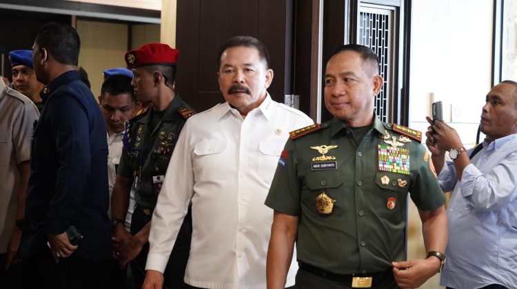 TNI Tegas Hadapi Perambah Hutan Ilegal