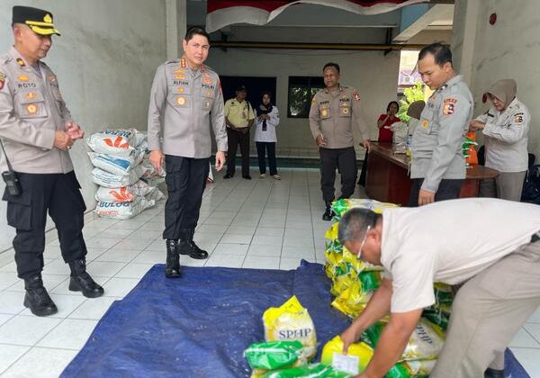 Warga Jaktim Beli Beras Murah, Polri Imbau Jangan Ditimbun