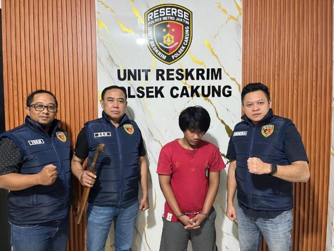 
					Gegara Intip Istri Adik Ipar, Kakak Dibacok Adik Kandung