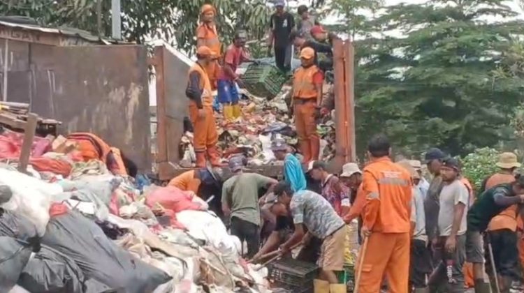 Awas! Buang Sampah Sembarangan di Eks TPS Rawadas Bisa Kena OTT